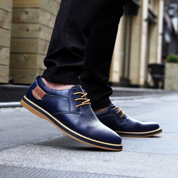 Herrenleder-Oxfordschuhe in Blau, hochwertiges Leder, klassische Eleganz, robust mit Gummisohle, ideal für alle Anlässe.