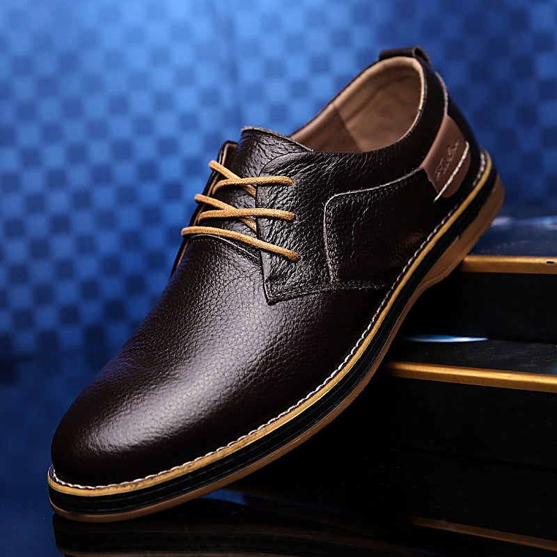 Herrenleder-Oxfordschuhe in Blau, hochwertiges Leder, klassische Eleganz, robust mit Gummisohle, ideal für alle Anlässe.