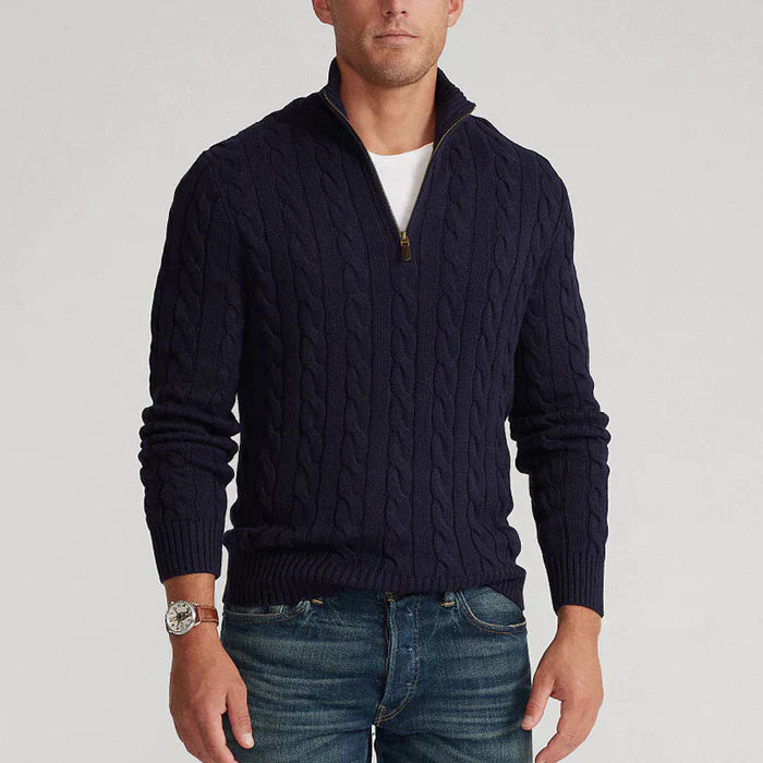 "Herrlicher Wollpullover Maël in Grau, stilvoll und warm, ideal für kalte Tage, klassisch und vielseitig kombinierbar."