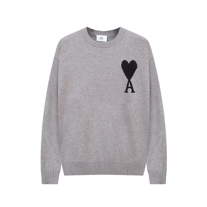 "Herz-Pullover für Damen, weich, weiß, mit Herzen, modisch und bequem, ideal für kalte Tage, vielseitig kombinierbar."