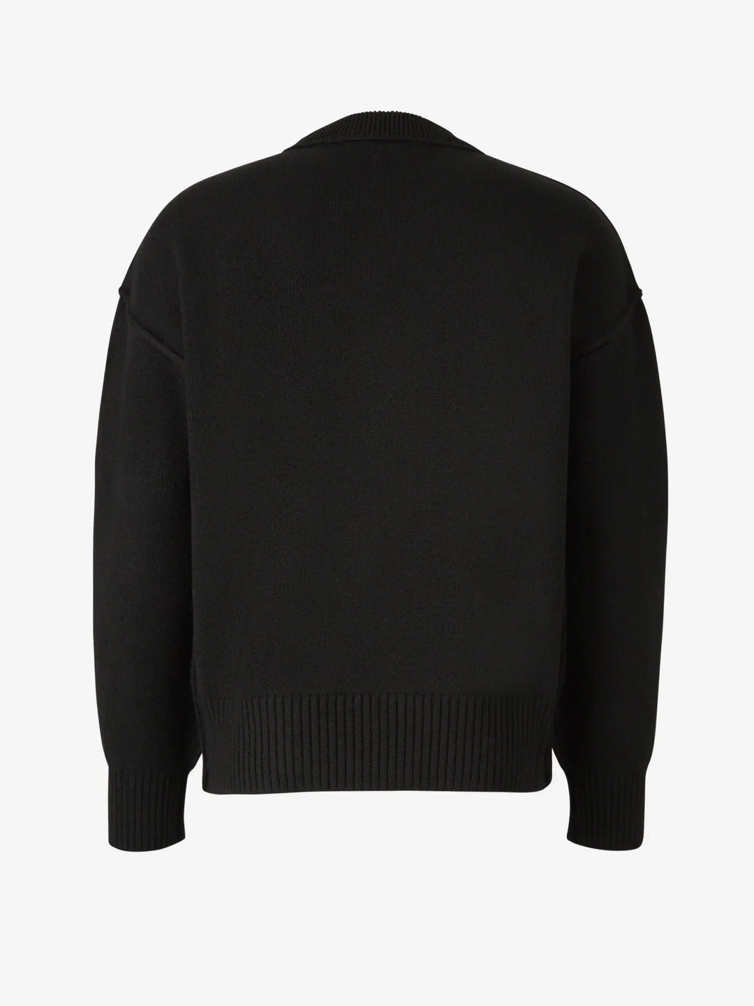 "Herz-Pullover für Damen, weich, weiß, mit Herzen, modisch und bequem, ideal für kalte Tage, vielseitig kombinierbar."