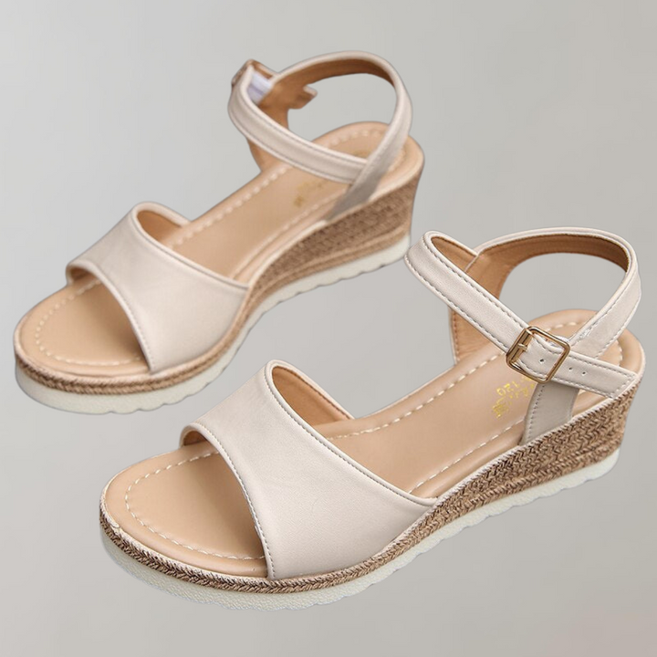 Hochwertige Damen Orthopädische Sandalen mit bequemem Plateau und verstellbaren Riemen, ideal für Komfort und Stil.