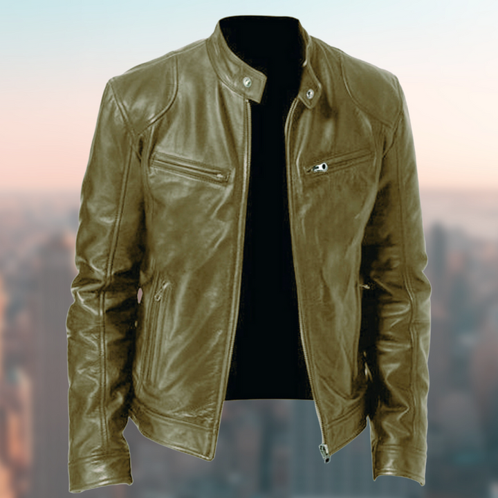 "Hochwertige Herren Lederjacke vorn, elegant, weich, zeitloses Design, ideal für stilvolle Anlässe, klassisch Schwarz."