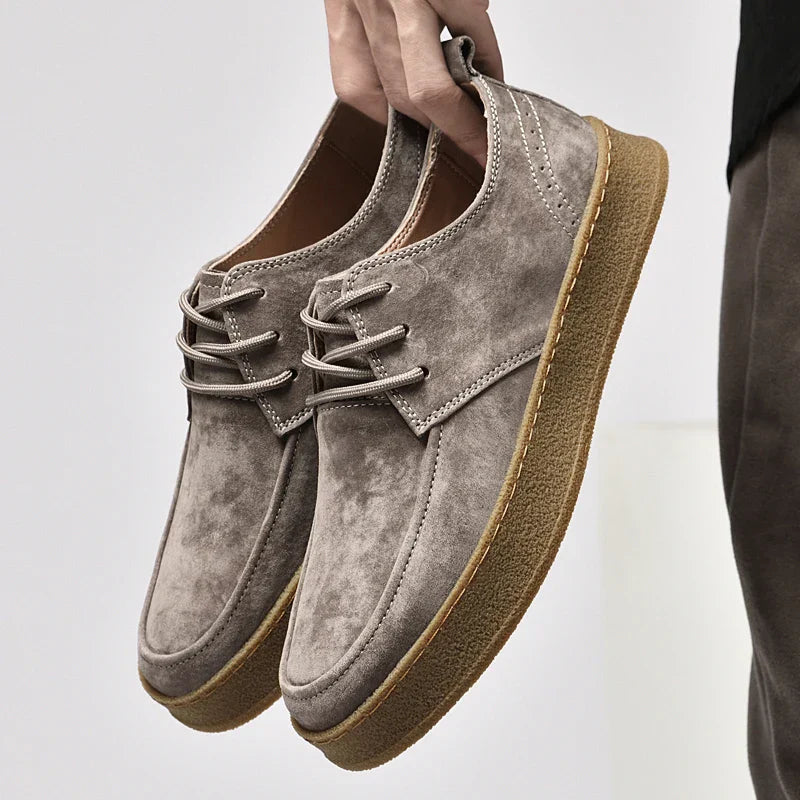 Hochwertige Wildleder-Sneaker für Herren in zeitlosem Design, robustes Material, stilvoll und bequem, perfekt für jeden Anlas