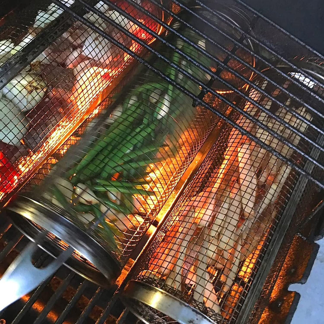 "Hochwertiger Metall Grillkorb mit ergonomischen Griffen für gleichmäßiges Garen auf Gas- und Holzkohlegrills."