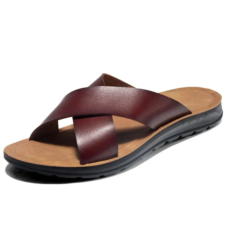 "Italienische Herrenleder-Sandalen, Slip-On, klassisch, braun, für Sommer, hochwertiges Leder, elegantes und bequemes Design"