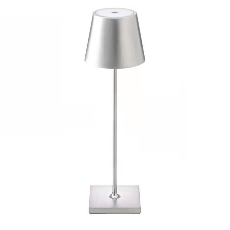 Kabellose LED-Tischlampe, minimalistisches Design, weiß, mit Touch-Steuerung, ideal für gemütliche Wohnräume.