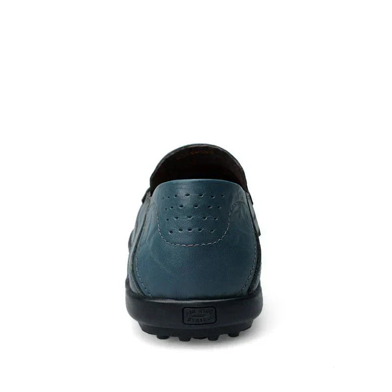 "Klassische Herren Loafer aus luxuriösem italienischem Leder, braun, mit bequemer Innensohle und rutschfester Außensohle."