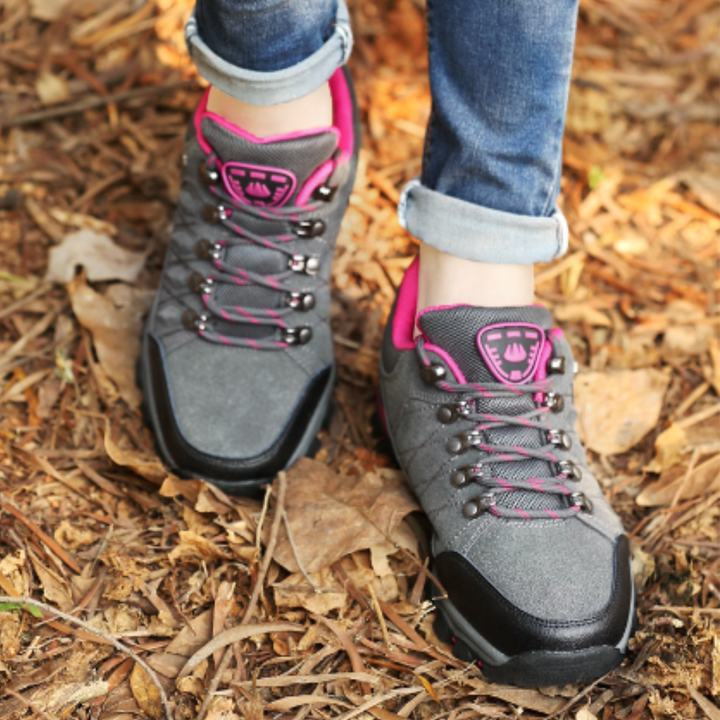 "Klassische orthopädische Damenschuhe, rutschfeste Sohle, ideal zum Wandern, in Grau, Lila, Rosenrot, Schwarz verfügbar."