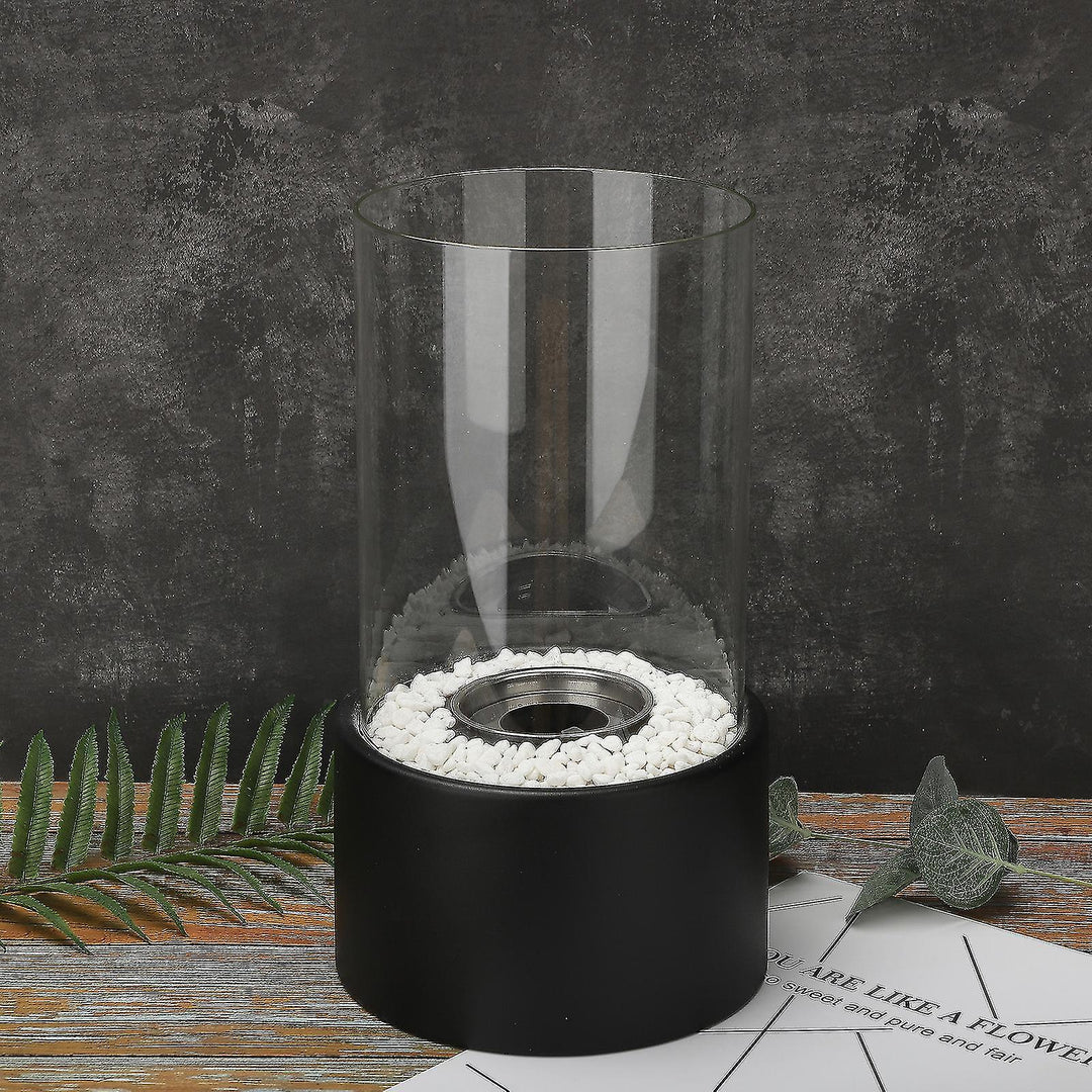 "Klassische Sandsberg Öllampe aus Metall und Glas, mit eleganten Deko-Steinen für stilvolle Beleuchtung in Wohnräumen."