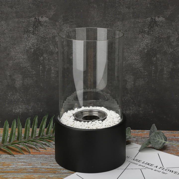 "Klassische Sandsberg Öllampe aus Metall und Glas, mit eleganten Deko-Steinen für stilvolle Beleuchtung in Wohnräumen."