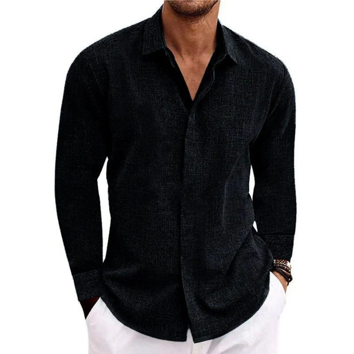 Klassisches Herren Langarmshirt, lässige Passform, vielseitig kombinierbar, ideal für Büro oder Freizeit, zeitloses Design.