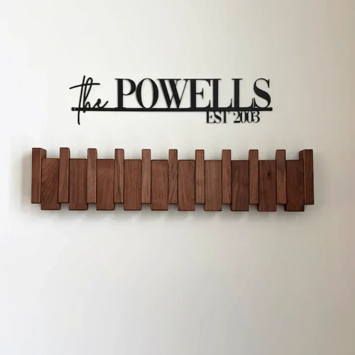 Klaviergarderobe aus Holz, kunstvoller Haken mit elegantem Design, ideal für Flur oder Büro, vielseitig und stilvoll.