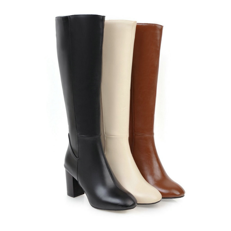 Kniehohe Damenstiefel mit Reißverschluss, elegant und bequem, in hochwertigem Material für stilvolle, kühle Tage.