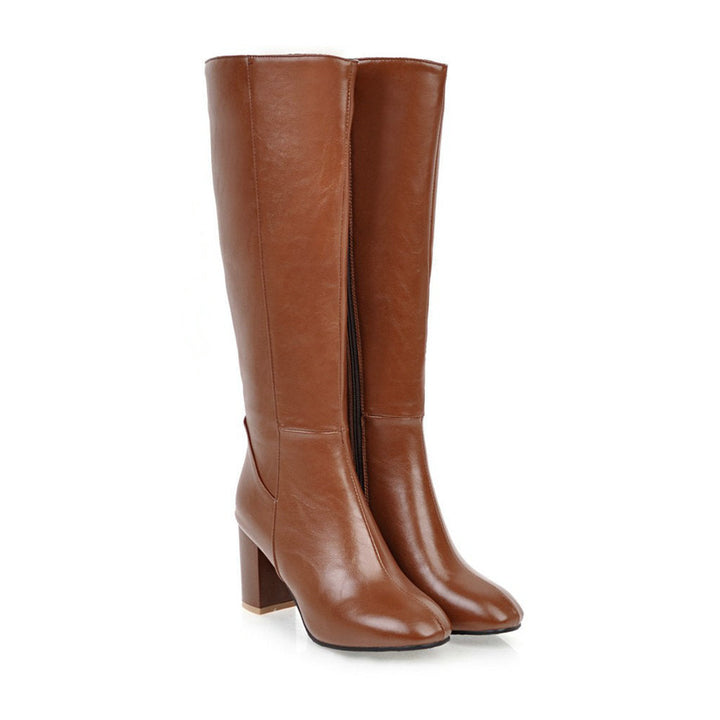 Kniehohe Damenstiefel mit Reißverschluss, elegant und bequem, in hochwertigem Material für stilvolle, kühle Tage.