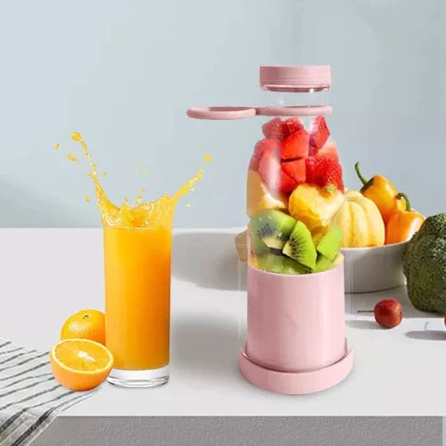 Kompakter tragbarer Smoothie-Mixer mit integriertem Fruchtbehälter und Trinkverschluss, ideal für gesunde Smoothies unterwegs