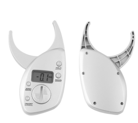 "Körperfettmessgerät mit großem LCD, ergonomischem Design und präzisen Messwerten aus robustem ABS-Material."
