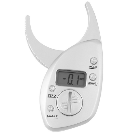 "Körperfettmessgerät mit großem LCD, ergonomischem Design und präzisen Messwerten aus robustem ABS-Material."