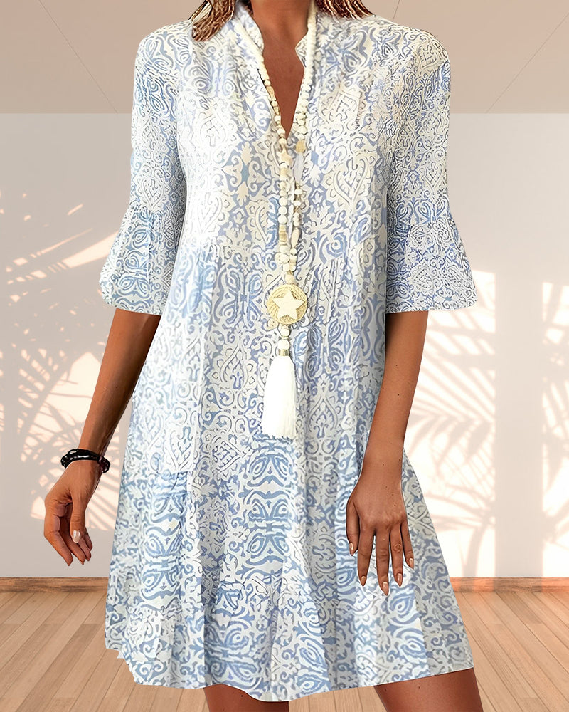 "Kurzes Damenkleid aus leichtem Stoff, perfekt für den Sommer; stilvoll mit verspieltem Schnitt, ideal für Freizeit und Abend