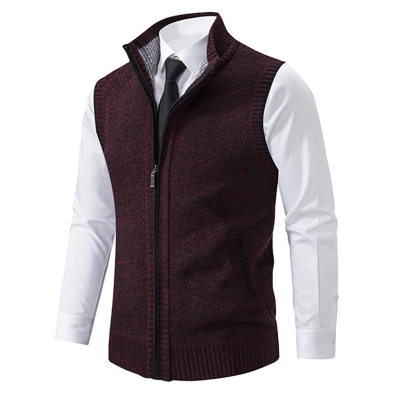 "Kuscheliger Fleece Strickpullover für Herren, grau meliert, atmungsaktiv, ideal für kalte Tage und stilvolle Eleganz."