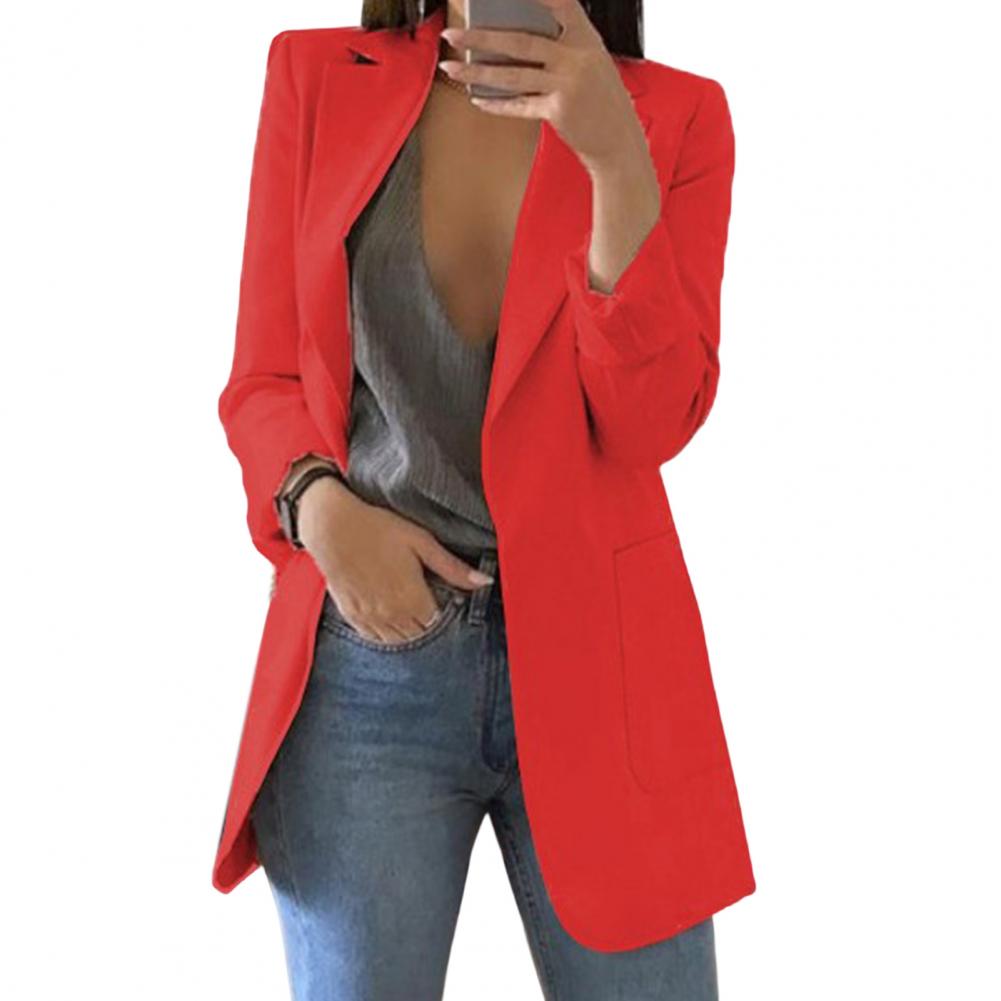 Langer Damenblazer mit eleganter offener Front und langen Ärmeln, gefertigt aus luxuriösem, hochwertigem Material.