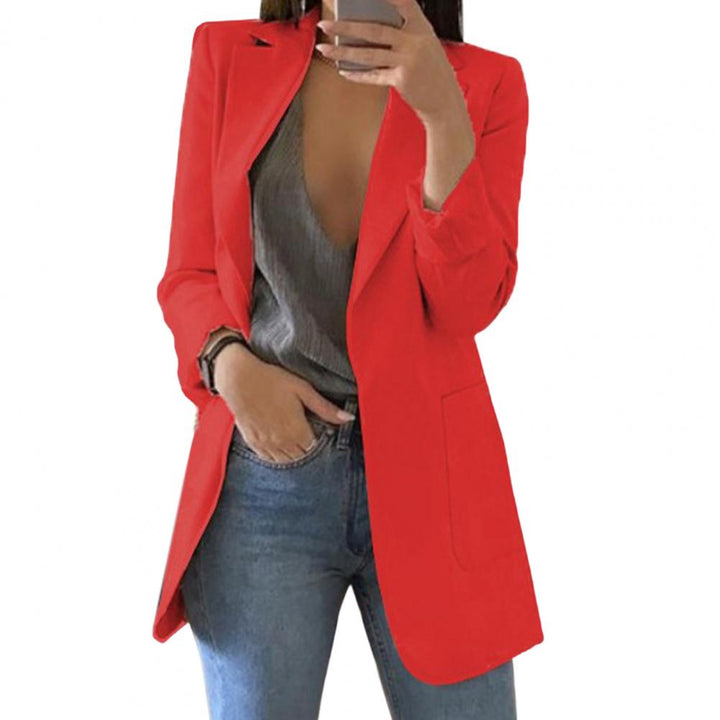 Langer Damenblazer mit eleganter offener Front und langen Ärmeln, gefertigt aus luxuriösem, hochwertigem Material.