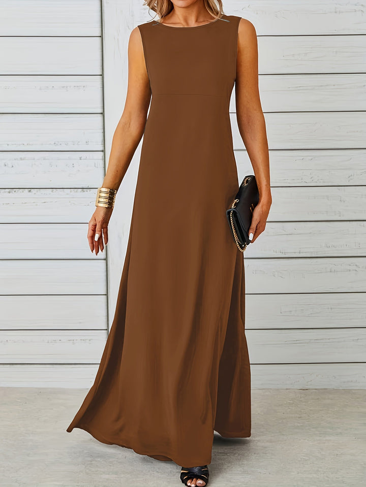 "Lässiges ärmelloses Emelia-Maxi-Kleid in Beige mit eleganter Passform, perfekt für Sommer und Frühling."