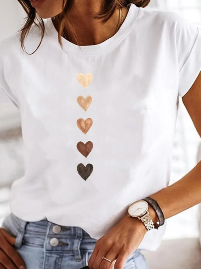 "Lässiges weißes Damen T-Shirt, kurzärmelig, vielseitig, elegantes Design, perfekt für sommerliche Anlässe."