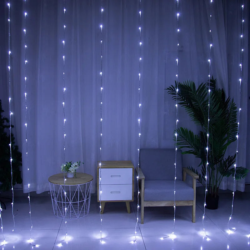 LED Lichtervorhang mit Farbwechsel für stimmungsvolle Dekoration, ideal für Fenster und Wände, einfache Montage.