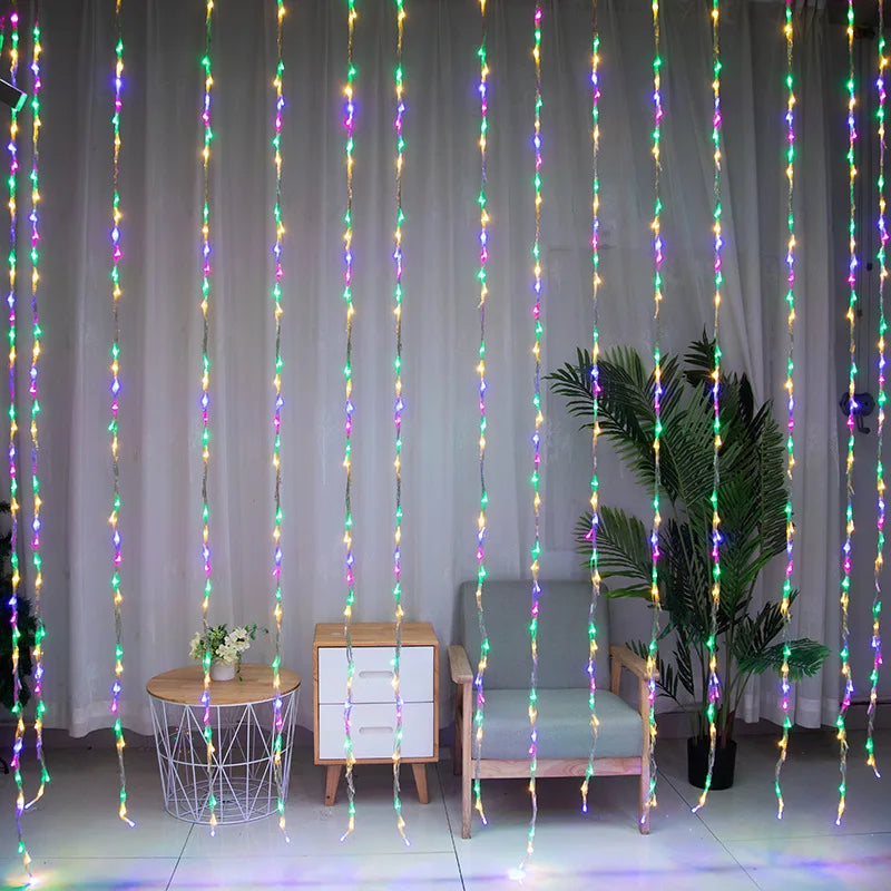 LED Lichtervorhang mit Farbwechsel für stimmungsvolle Dekoration, ideal für Fenster und Wände, einfache Montage.