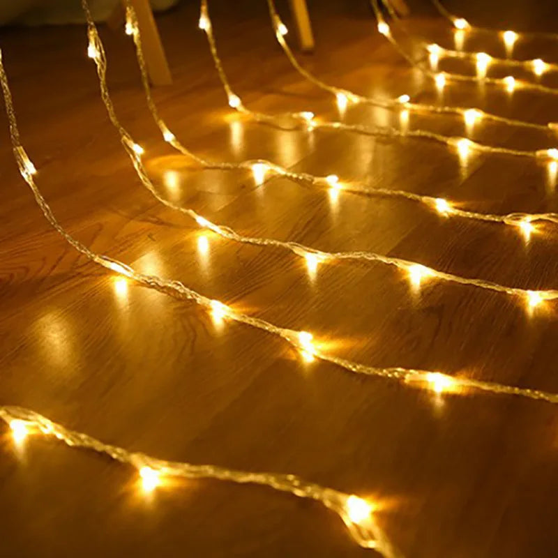 LED Lichtervorhang mit Farbwechsel für stimmungsvolle Dekoration, ideal für Fenster und Wände, einfache Montage.