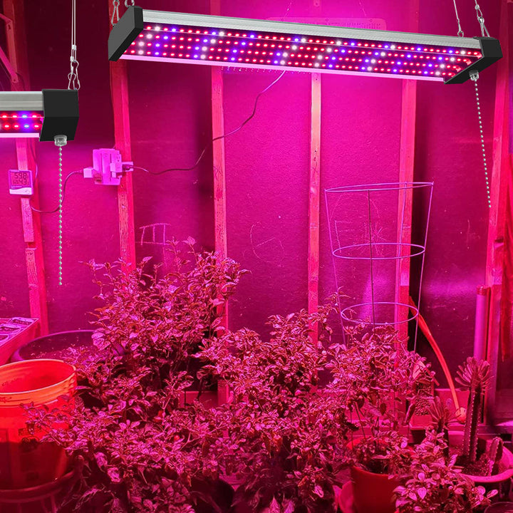 LED Pflanzenlampe mit Vollspektrum-Beleuchtung, energiesparende Technologie, ideal für Zimmerpflanzen, mit Zugschalter.