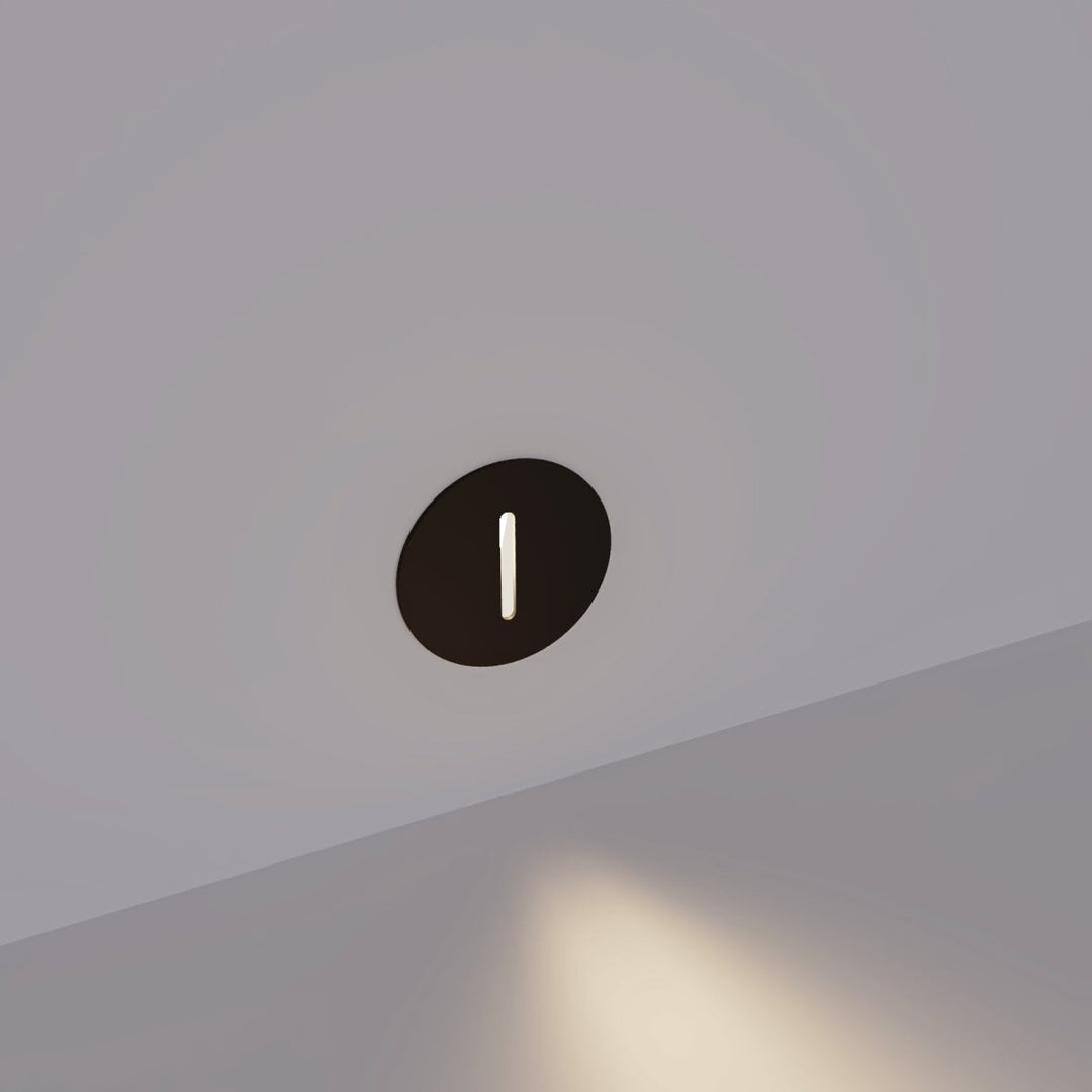 LED-Treppenbeleuchtung mit Sensor, schlankes Aluminiumdesign, Energieeffizienz und warmes, stilvolles Ambiente.