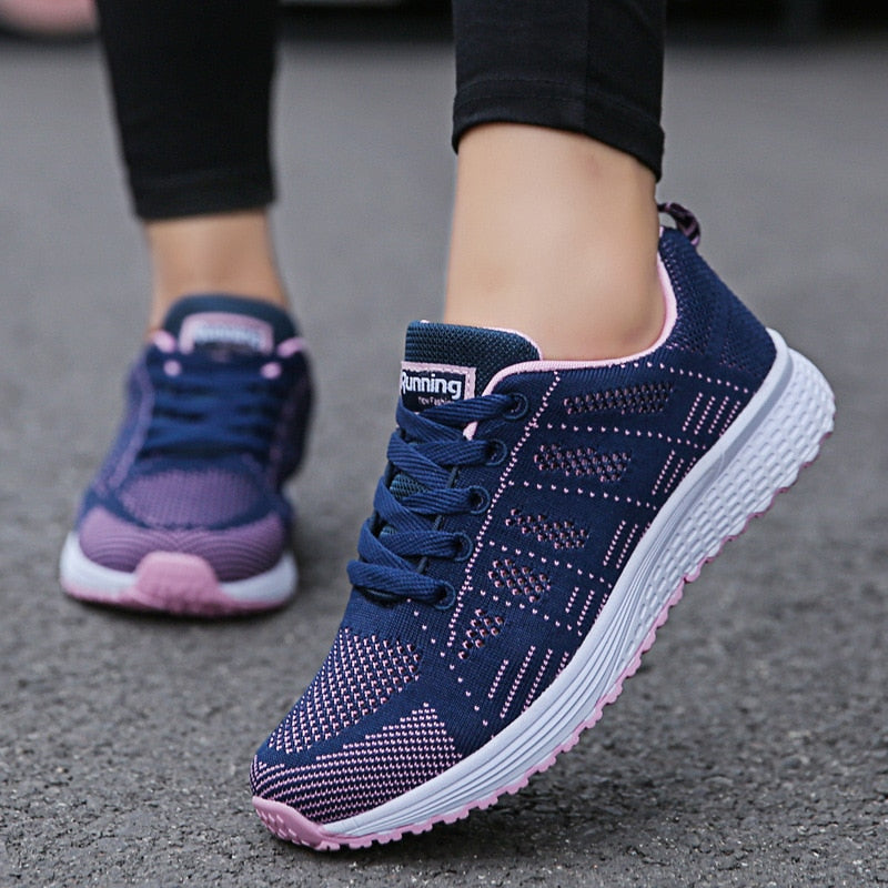 Leichte, atmungsaktive Damen Sneakers, modisches Design, extra große Sohle, ideal für Alltag und Sport, stilvoller Look.