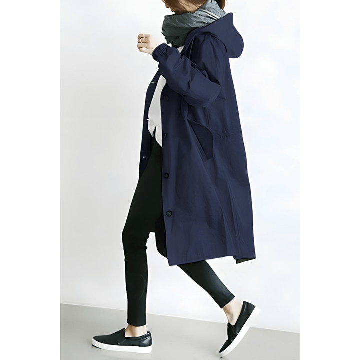 Leichte Damenjacke mit Kapuze, atmungsaktiv, vielseitiges Design, ideal für wechselhaftes Wetter und Freizeitaktivitäten.