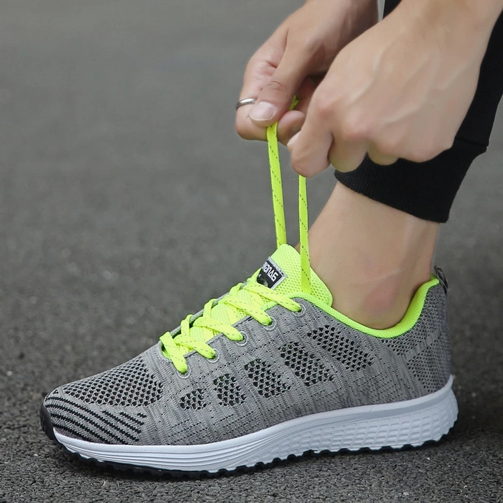 Leichte orthopädische Turnschuhe für Damen, ideal für Sport & Freizeit, in Weiß mit stilvollem Design und optimalem Komfort.