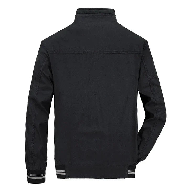 Leichte, stilvolle Herren Sommerjacke in Beige mit Reißverschluss, perfekt für warme Tage und vielseitige Kombinationsmöglich