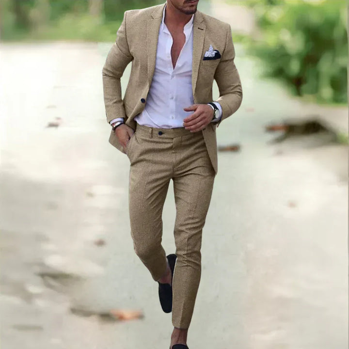 Leichter Herren Sommeranzug, atmungsaktiv, stilvoll, aus Baumwolle. Perfekt für elegante und lässige Anlässe im Sommer.