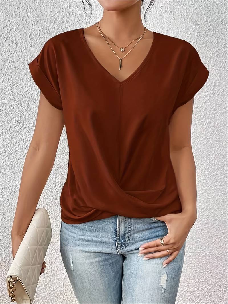 Leichtes Damenshirt mit V-Ausschnitt und Verdrehung-Detail, lässige Passform, ideal für vielseitige Outfits bei jedem Anlass.