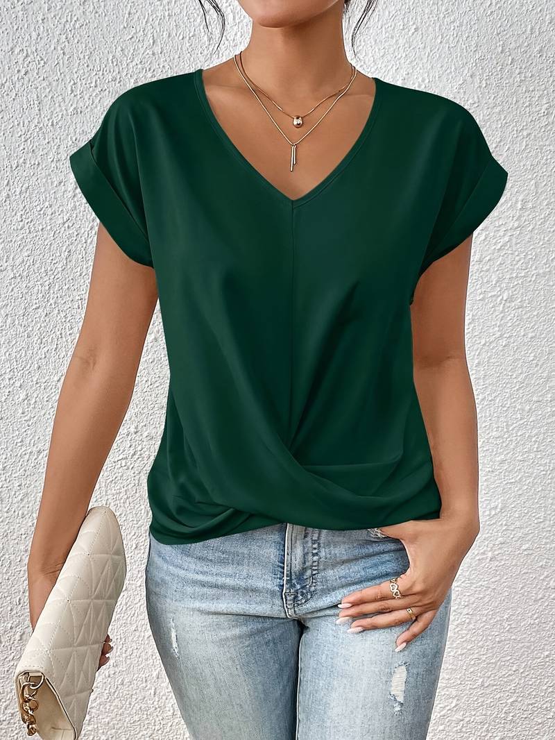 Leichtes Damenshirt mit V-Ausschnitt und Verdrehung-Detail, lässige Passform, ideal für vielseitige Outfits bei jedem Anlass.