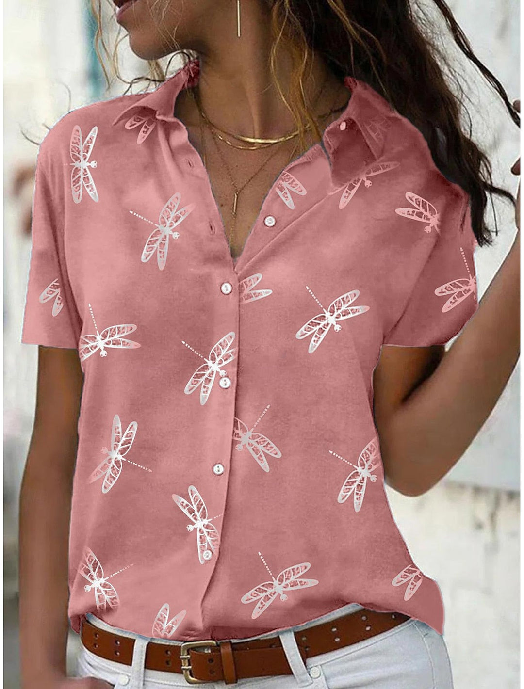 Leichtes und bequemes Damen-Sommer-Shirt in Blau mit kurzer Ärmel, entspannter Passform für stilvollen Sommerkomfort.