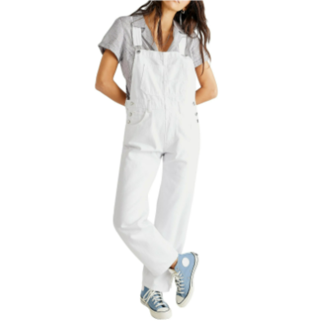 "Lockerer Damen Jumpsuit, sommerlich und bequem, helles Design, perfekte Passform für Freizeit und Alltag."