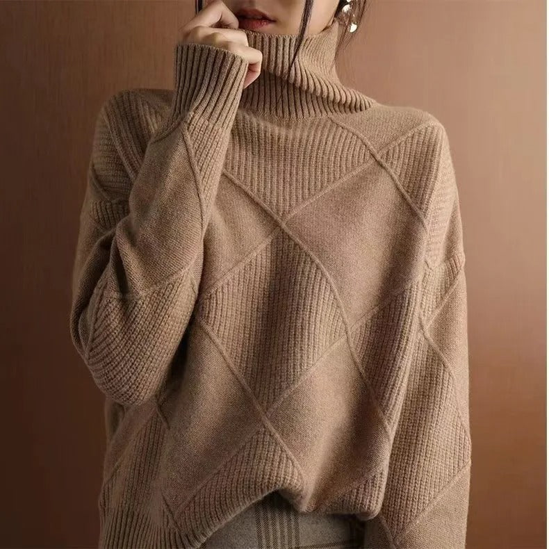 Luxuriöser Damen Kaschmir-Rollkragenpullover, beige, weich, elegantes Design; idealer Komfort für stilvolle Anlässe.