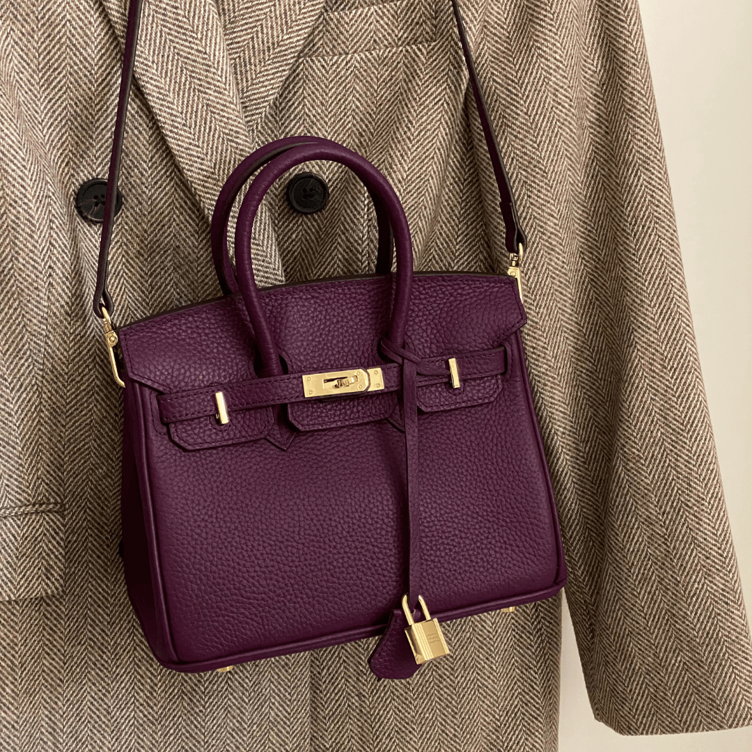 Luxus Lederhandtasche für Damen in Schwarz, elegantes Design, geräumig mit Fächern, abnehmbarer Schulterriemen.