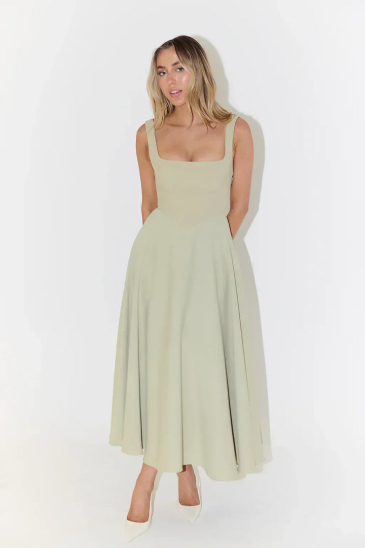 "Midi-Kleid mit Quadrat-Ausschnitt und hoher Taille, elegante Damenmode, ideal für jeden Anlass"