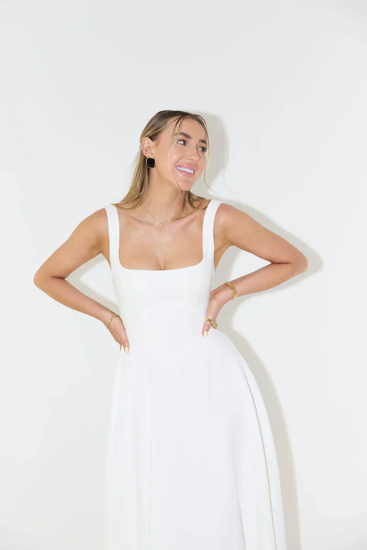 "Midi-Kleid mit Quadrat-Ausschnitt und hoher Taille, elegante Damenmode, ideal für jeden Anlass"