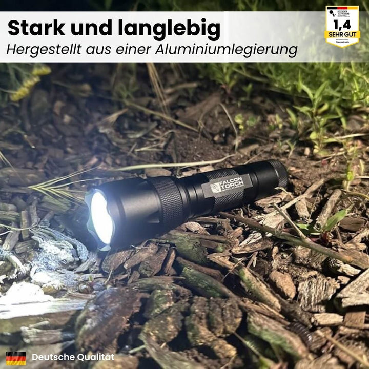 Militärische Taschenlampe 500 Lumen, robustes Design, 5 Beleuchtungsmodi, aus Flugzeugaluminium, outdoor geeignet.