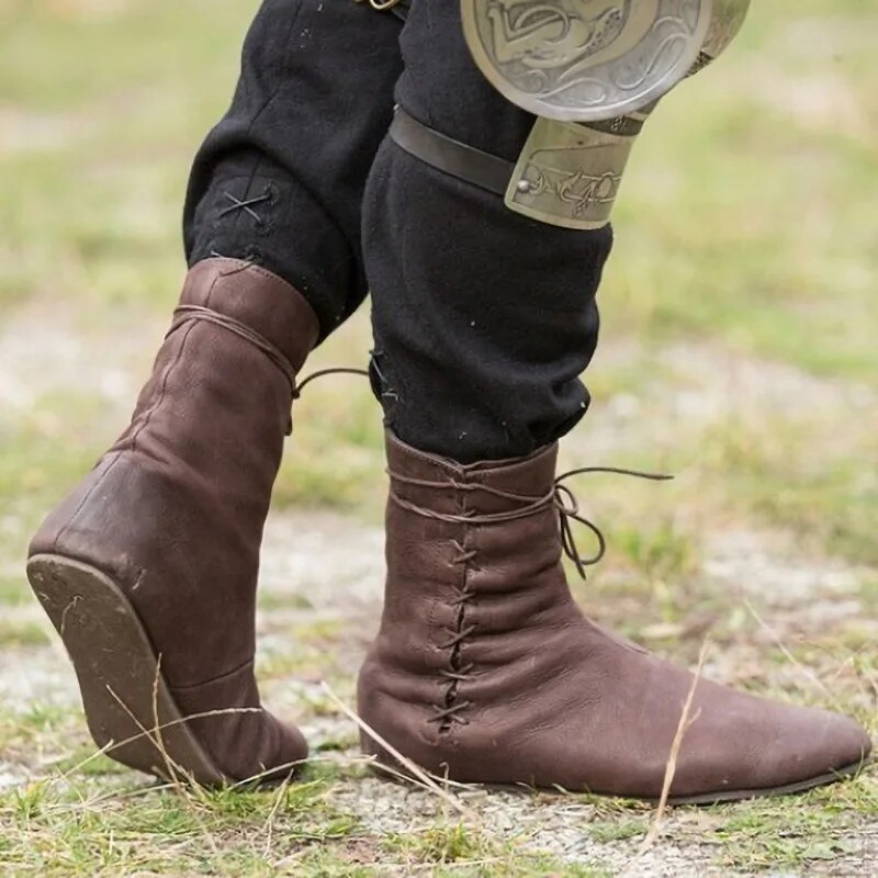 "Mittelalterliche Lederstiefel für Männer, schwarzes Echtleder, schnürbar, authentisches Design, ideal für historische Anläss