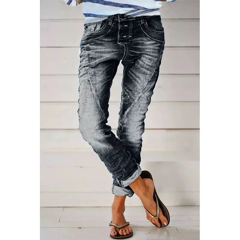 "Moderne Herren-Stretch-Hose in Beige, vielseitig kombinierbar, bietet ultimativen Komfort und Bewegungsfreiheit."