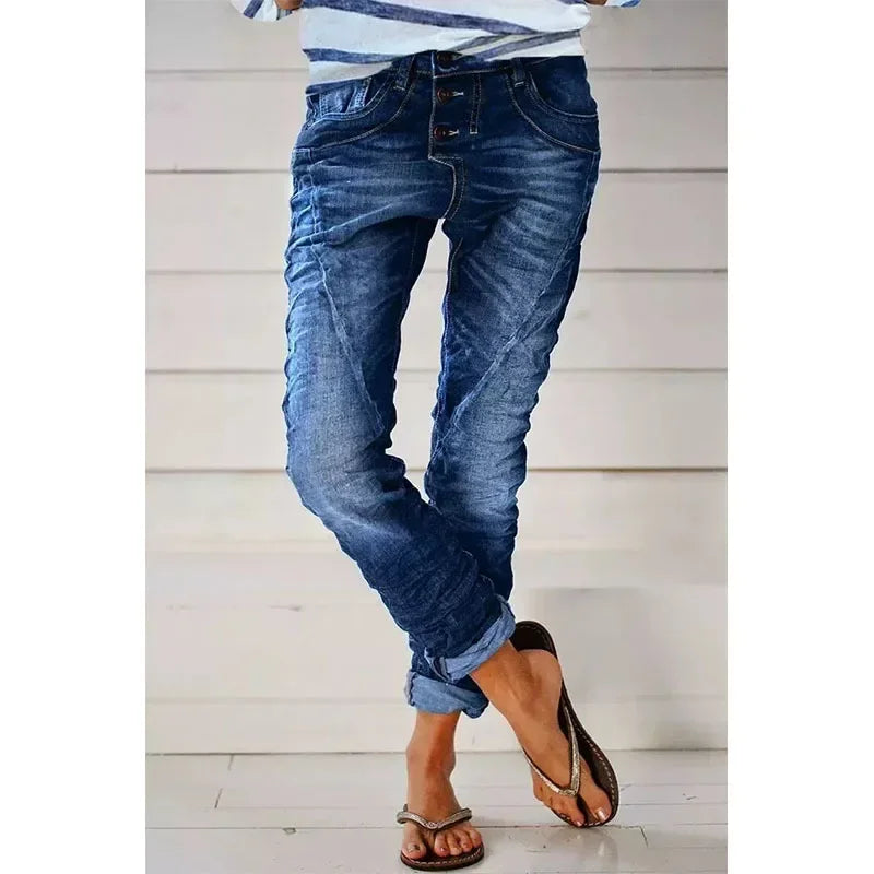 "Moderne Herren-Stretch-Hose in Beige, vielseitig kombinierbar, bietet ultimativen Komfort und Bewegungsfreiheit."
